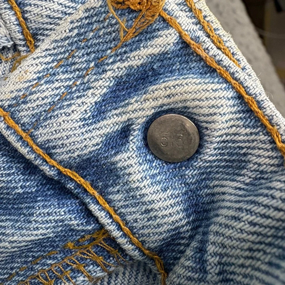 Vintage Levis 545 Jeans 32x32 Made in USA Distressed‎ Light Wash Tapered Denim